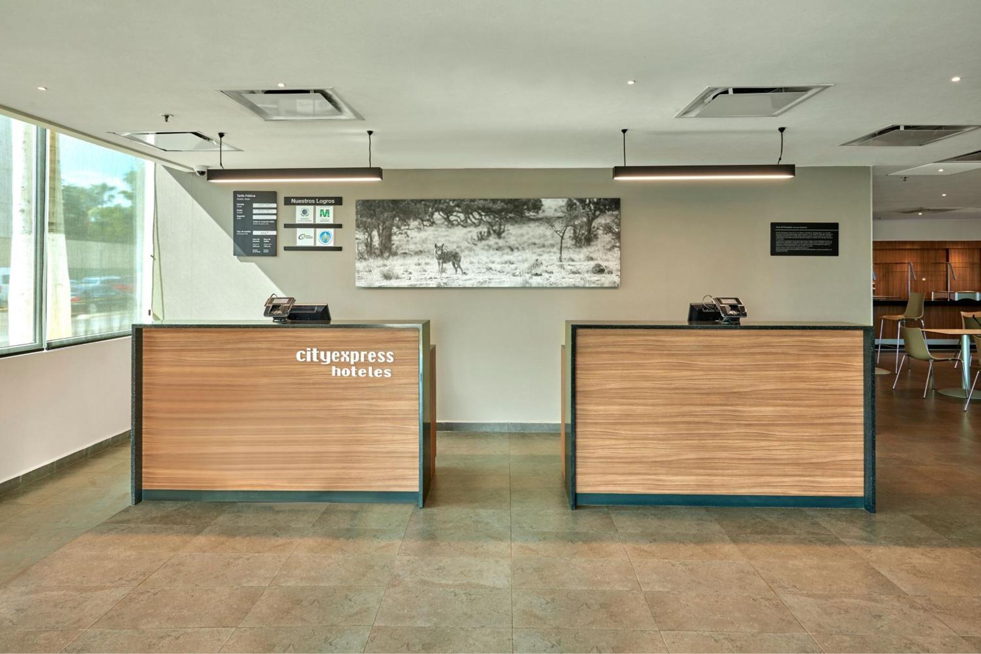 Express By Marriott Hotel 4*